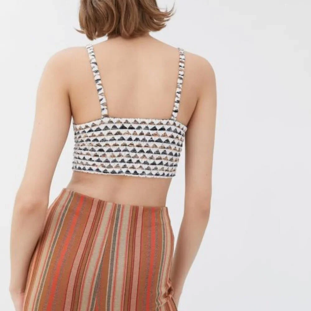 UO Louisa Jacquard Smocked Cropped Top - Picture 2 of 6